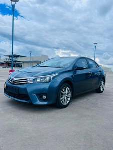 Corolla 2018 Usado, Volante a la Derecha, Automático, Turbo, Sedán con Asientos de Cuero, Neumáticos R18, Portaequipajes de Aluminio, Gasolina - Product Image 1