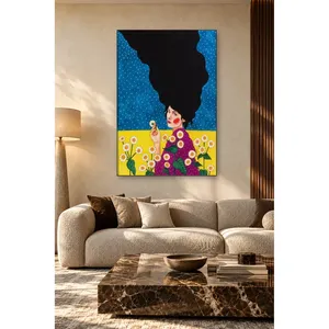 Fida, femme en robe violette dans un champ de marguerites, impression sur toile - Product Image 3