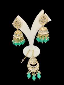 DERNIÈRE CONCEPTION INDIENNE TRADITIONNELLE ET À LA MODE AVEC BOUCLES D'OREILLES EN PERLES BOUCLES D'OREILLES CHANDELIER ENSEMBLE MANGTIKKA POUR FEMMES ET FILLES - Product Image 4