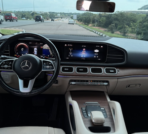 Mercedes-Benz GLE350 2021 Impecable con Techo Panorámico Starlight - Product Image 2