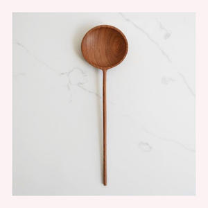 Cuchara de cocina de madera versátil hecha a mano, no tóxica y suave en utensilios de cocina para las necesidades diarias de cocina - Product Image 3