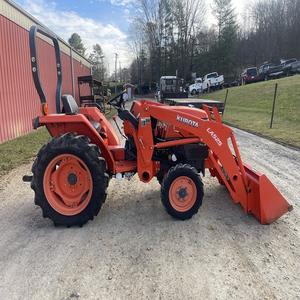 Compre tractor agrícola de calidad superior Kubota L2800, rendimiento fiable, entrega rápida, ofertas al por mayor para proyectos agrícolas - Product Image 5