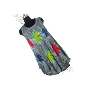 Peso ligero y suave rayón Tie Dye vestido estampado Tie Dye largo Maxi vestido hecho a mano con sin mangas Tie Dye cuello redondo Boho largo - Product Image 5