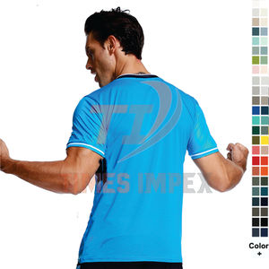 Tenue de football confortable, 100% polyester, séchage rapide, respirante, couleurs personnalisées, logo pour les équipes masculines, vêtements de sport pour l'entraînement - Product Image 3