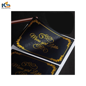 Pegatinas de vinilo impermeables ecológicas personalizadas, impresión a todo color, papel de aluminio dorado, etiquetas de embalaje en relieve, duraderas y elegantes - Product Image 2