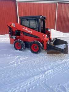 รถตักล้อยาง Kubota SSV65 ปี 2022 สภาพใหม่/มือสอง รับน้ำหนักได้ 9 ตัน เครื่องยนต์ 65 แรงม้า พร้อมเกียร์ จัดส่งรวดเร็ว - Product Image 4