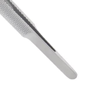 Pinzas de Sujeción Tennant Curvas Extra Delicadas con Mordazas Lisas de Acero, Kit Quirúrgico, Plataforma de Sujeción de 0.5 x 6 mm, 11 cm, Oftálmicas - Product Image 6