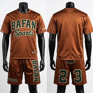 ชุดเสื้อเจอร์ซีย์ตาข่ายพรีเมียมและกางเกงขาสั้นสำหรับผู้ชาย น้ำหนักเบา ระบายอากาศได้ดี 180 GSM สีน้ำตาลสนิม พร้อมลายกราฟิกและโลโก้แบบกำหนดเอง - Product Image 4