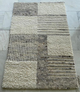 Paillasson moderne élégant en laine à rayures marocaines noué à la main pour la maison ou l'hôtel Vente d'usine - Product Image 5
