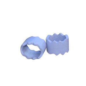 Ronds de serviette en bois naturel de forme carrée pour table de mariage élégante et réunions de famille - Product Image 3