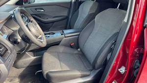 Nissan Rogue SV SUV 2023, sièges en cuir automatiques, toit ouvrant panoramique - Product Image 2