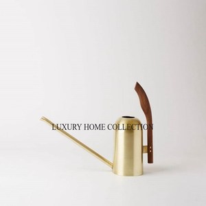 Bidon d'eau minimaliste en métal avec une finition polie dorée brillante et une esthétique de maison contemporaine à bas prix - Product Image 1