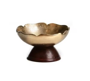 Bol suspendu décoratif en aluminium et laiton finition noire, logo personnalisé, écologique, forme de feuille rustique, décoration intérieure - Product Image 3