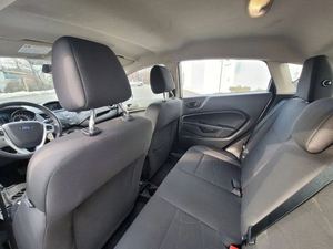 FORD FIESTA 2018 USADO EN EXCELENTES CONDICIONES, 6 VELOCIDADES, SE HATCHBACK, EXTERIOR PLATEADO, MOTOR 1.6L DE 120 HP, TRACCIÓN DELANTERA DE 14 PULGADAS, SISTEMA DE TRANSMISIÓN DE ALTO RENDIMIENTO - Product Image 3