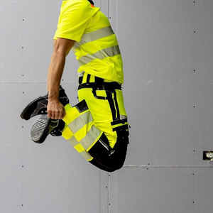 T-shirt à manches courtes personnalisé à haute visibilité - Product Image 5