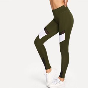 Leggings teintés sans couture pour femmes, offrant une liberté de mouvement et des motifs uniques et colorés pour un style de vie actif - Product Image 4