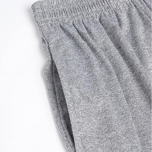 Ensemble T-shirt et short décontracté pour homme en coton tricoté léger et respirant, avec poches et col en V, idéal pour l'été - Product Image 4