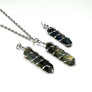 Collar con colgante Vintagelabradore con cadena hecho a mano chapado en oro joyería de cristal Natural regalo de compromiso - Product Image 2