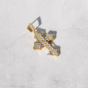 Colgante de Cruz de Jesús Estilo Hip Hop en Oro Amarillo de 10 Quilates con Moissanita de Corte Brillante Redondo de 4 Quilates y Claridad VVS - Product Image 5