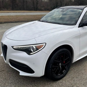 Alfa Romeo Stelvio Ti Sport Q4 2020 Usado, Motor Turbo de 4 Cilindros y 280 hp - Product Image 1