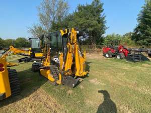 Minicargadora sobre orugas JCB 1CXT 2024, accesorio de MINICARGADORA, carga nominal de 9 toneladas con cilindro hidráulico Atos, cargadora frontal y retroexcavadora PLC - Product Image 4