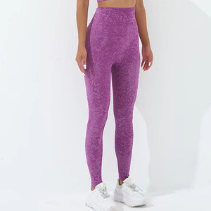 Fitness Yoga Wear Vêtements de sport pour femmes Scrunch Butt Lift Pantalon Gym Workout Leggings de yoga sans couture fabriqués par Hanger Impex - Product Image 3