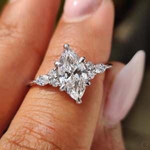 Anillo de Compromiso con Diamante Marquise Cultivado en Laboratorio, Certificado IGI, Claridad VS, 1.00-2.00 CT, Engaste Muse - Elegante y Lujoso - Product Image 5
