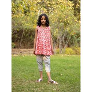 Débardeur en coton biologique pour femmes - Col asymétrique brodé de fleurs 4XL - Product Image 4