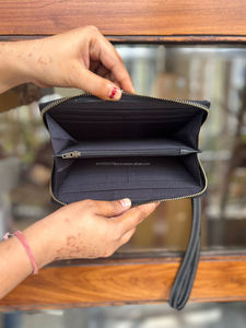 Nouveau Western élégant cuir de vachette usiné fourrure cuir bracelets embrayages femmes conçu sac à main vente chaude en cuir usiné portefeuilles uniques - Product Image 6