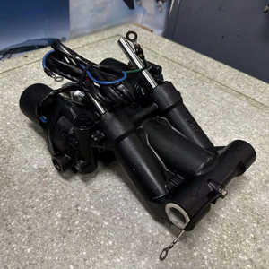 Nuevo Sistema de Inclinación y Elevación Yamaha para F150-F200 (1999-2025) - Product Image 3