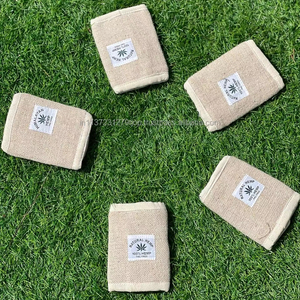 Cartera Triple Hecha a Mano con Cáñamo del Himalaya Natural, Cartera Minimalista Ecológica para Tarjetas y Efectivo, Monedero de Cáñamo de Diseño Sostenible - Product Image 2