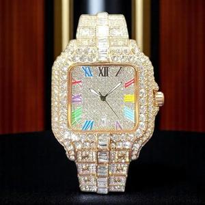 Montre personnalisée en moissanite de haute qualité entièrement glacée, édition dorée cloutée de diamants en acier inoxydable, montre-bracelet à cadran romain coloré - Product Image 4