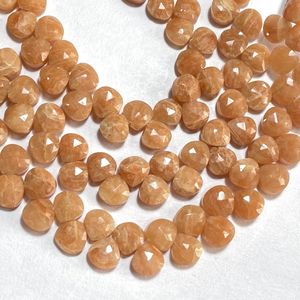 Cuentas de piedras preciosas calibradas en forma de corazón Briolette facetadas de amazonita naranja de 7mm para uso en joyería - Product Image 3