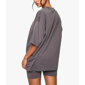 Conjunto de ropa deportiva OEM ODM al por mayor para mujer, Camiseta deportiva y conjunto de mallas cortas de yoga personalizadas para mujer - Product Image 4