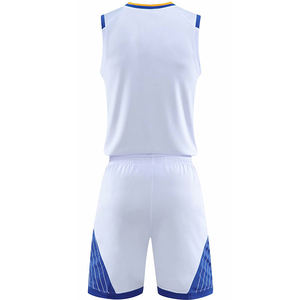 Venta caliente transpirable sublimación Material de poliéster Tela suave Último diseño Ropa deportiva Uniforme de baloncesto en diferentes colores - Product Image 6