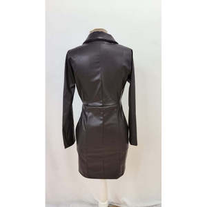 Vestido Mini de Cuero con Cuello y Manga Larga para Mujer, Modelo 29180 de Jane's - Product Image 6