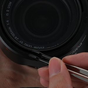 Pinzas ligeras y antiestáticas diseñadas para proteger sellos delicados de daños durante la recolección y exhibición - Product Image 6