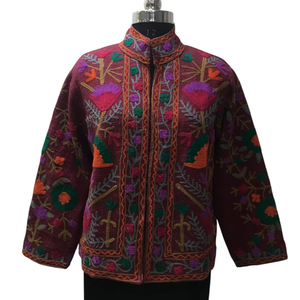 Veste en coton brodé Suzani multicolore faite à la main pour femmes, veste de style décontracté Boho Chic Vintage à motif floral respirant - Product Image 1