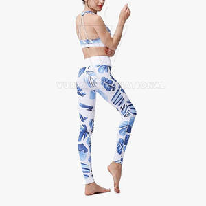 Conjunto de Yoga de alta calidad para mujer Último estilo Diseño personalizado Servicios OEM Patrón sólido Cierre de cintura elástica Logotipo frontal transpirable - Product Image 2