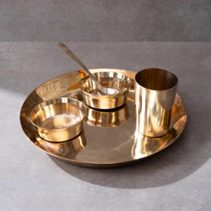Juego Thali de acabado de cobre puro indio de alta calidad para servir vajilla de comedor ThaliSet de bronce Kansa Premium tradicional indio - Product Image 3