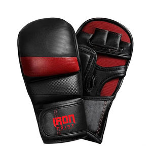 Conception OEM sur mesure Gants de combat MMA et de boxe en cuir de qualité professionnelle avec caractéristiques de poinçonnage Meilleur outil d'entraînement en vente - Product Image 6
