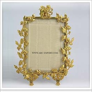 Customized High Quality <b>Metal</b> <b>Picture</b> Photo <b>Frame</b> Classic Designer <b>Metal</b> Photo <b>Frame</b> with Antique Finish Branch Theme Gold Color - Product Image 3