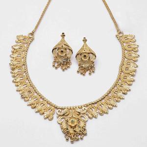 Vente en gros 14K 18K 24K Gold Filled Floral Design formant ensemble de bijoux, bijoux de luxe, bijoux de mode, bijoux en laiton plaqué or. - Product Image 2