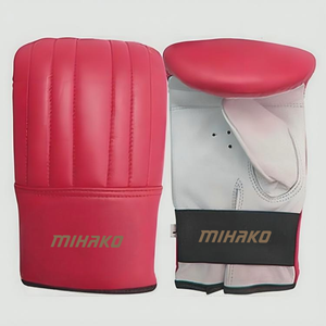 Gants d'entraînement MMA professionnels personnalisés OEM, à lacets, super respirants, en cuir PU souple, imperméables, avec sangle réglable, arts martiaux - Product Image 3
