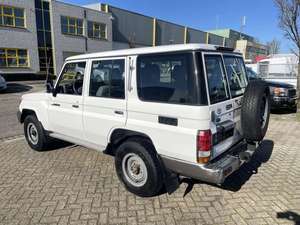 2014ที่ใช้สำหรับ Land Cruiser เกียร์ธรรมดาเบาะหนังตกแต่งภายในสีเข้ม ACC ระบบควบคุมความเร็วคงที่ - Product Image 4