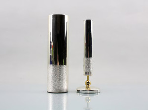 Vases à fleurs en métal de haute qualité avec des designs modernes pour une décoration intérieure contemporaine et minimaliste - Product Image 6