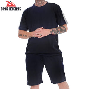 Nouveau modèle Ensemble t-shirts et shorts en polyester pour homme Vêtements décontractés respirants pour adulte pour l'automne et l'été Vêtements d'extérieur à taille courte - Product Image 3