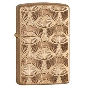 Encendedor Dorado con Relieve de Llama 3D - Acabado Metálico de Dos Tonos - Encendedor Profesional Resistente al Viento al por Mayor - Product Image 2