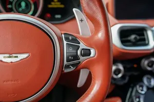 Aston Martin Vantage Base 2019 en perfecto estado - Product Image 5