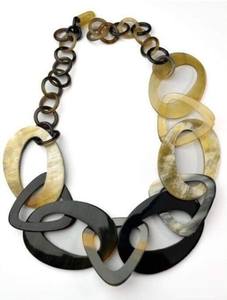 Collar de cuerno ecológico con diseño y materiales sostenibles para coleccionistas y entusiastas de la joyería a precio mayorista - Product Image 3